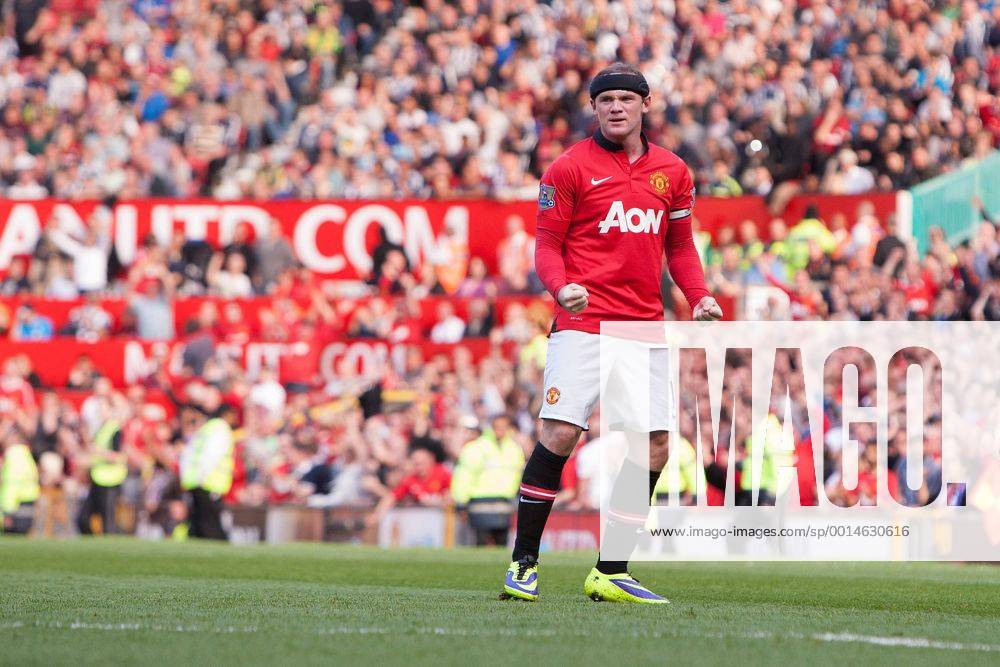 Wayne Rooney of Manchester United celebrates scoring the equalising goal - Manchester United vs. West Bromwich Albion - Barclay s Premier League - Old Trafford - Manchester - 28 09 2013 Pic Philip Oldham Sportimage .