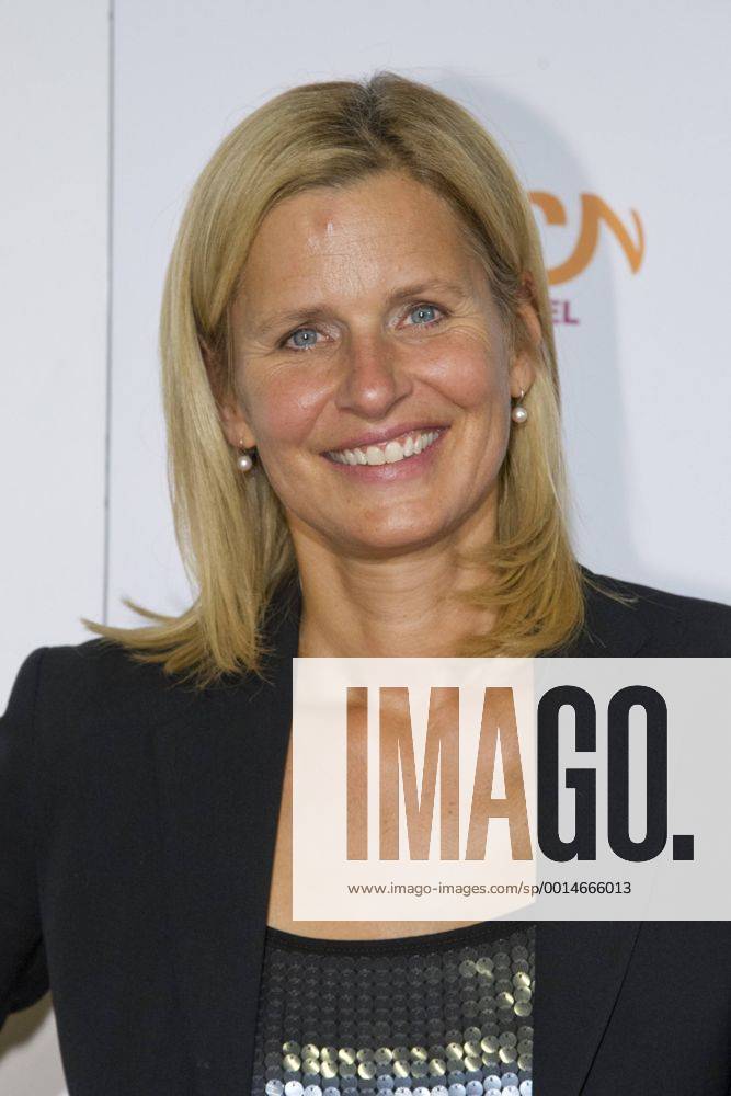 Katrin MUELLER-Hohenstein, Müller-Hohenstein, Moderatorin, Portraet, Porträt, Portrait, angeschnittenes Einzelbild, Einzelmotiv, After Show Party, Roter Teppich, Red Carpet Show, Willkommen bei Carmen Nebel , ZDF, zugunsten der Deutschen Krebshilfe, am 28.09.2013 aus der G r u g a h a l l e E s s e n Â