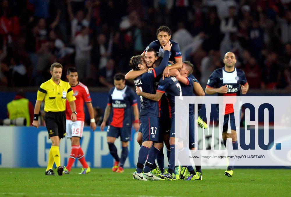 Zlatan Ibrahimovic (psg) - Marquinhos (psg) FOOTBALL : FC Paris Saint Germain vs Benfica Lisbon - UEFA Champions League - 02 10 2013 AnthonyBIBARD FEP Panoramic