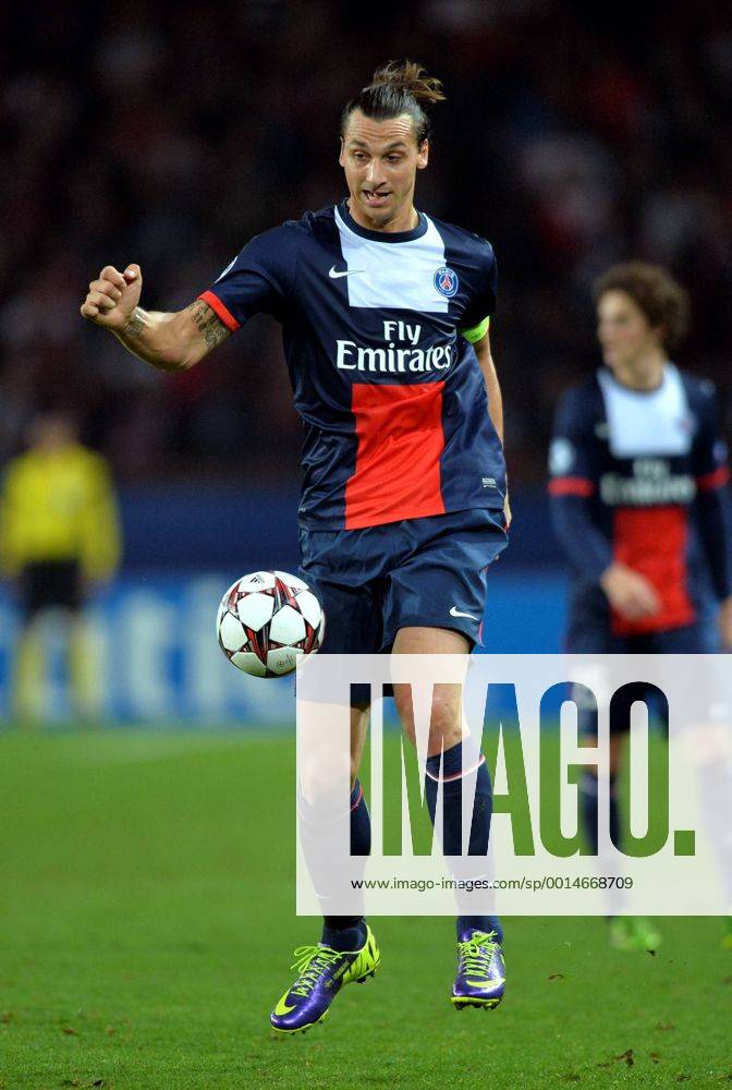 Zlatan Ibrahimovic (psg) FOOTBALL : FC Paris Saint Germain vs Benfica Lisbon - UEFA Champions League 2013 2014 - 02 10 2013 AnthonyBIBARD FEP Panoramic
