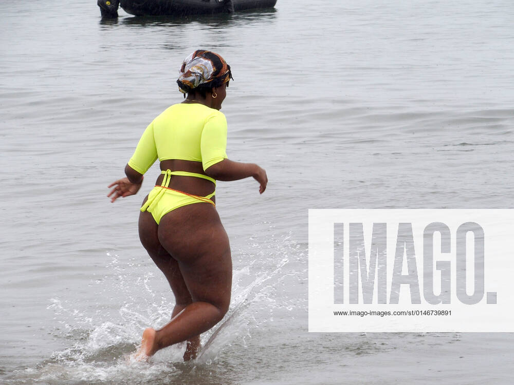 January 1, 2022 New York , Coney Island Polar Bear Plunge. This year the Polar Bear Plunge returned after last year s Covid outbreak. Revelers enjoy the water. New York USA - ZUMAct2_ 20220101_zaf_ct2_075