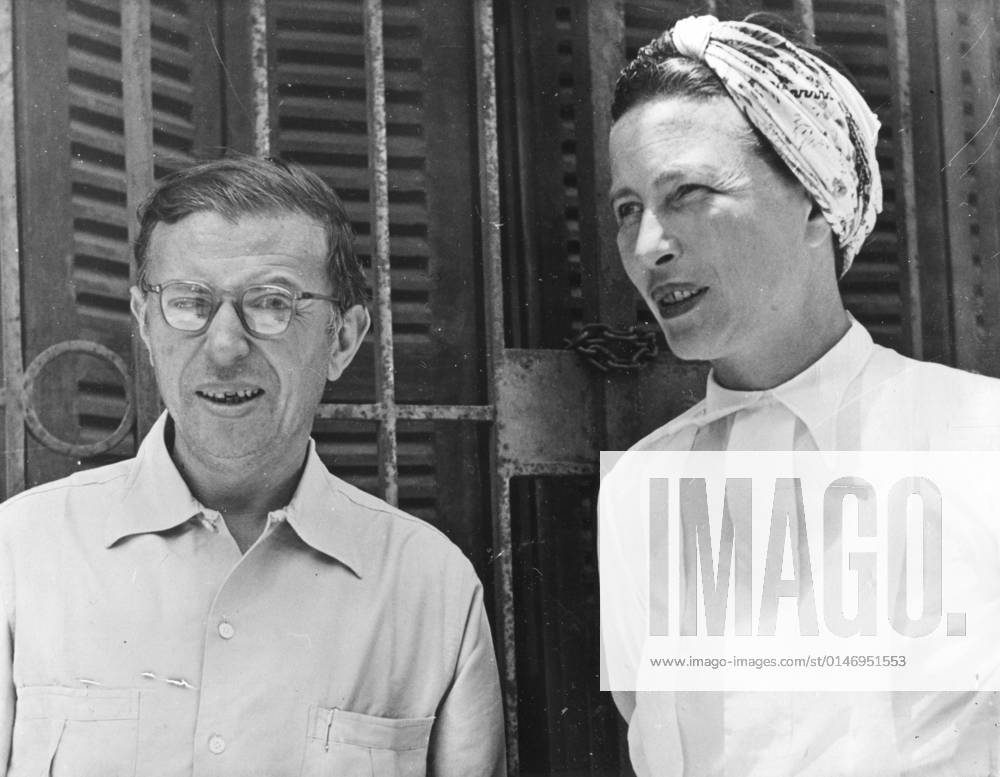 Jean-Paul Sartre (l) and Simone de Beauvoir (r). Dakar, April 1950. 1063_05_Sartre and de Beauvoir