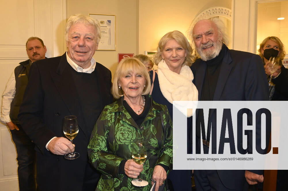 Dagmar Biener with husband Joachim Zerbster and Achim Wolff with wife Rita Feldmeier at the premiere of the play Rent A Friend at Schlosspark Theater Berlin, 08 01 2022 Foto:xF.xFuturexImage