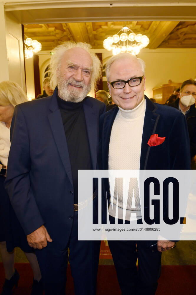 Achim Wolff and Hans Jürgen Schatz at the premiere of the play Rent A Friend at Schlosspark Theater Berlin, 08 01 2022 Foto:xF.xFuturexImage