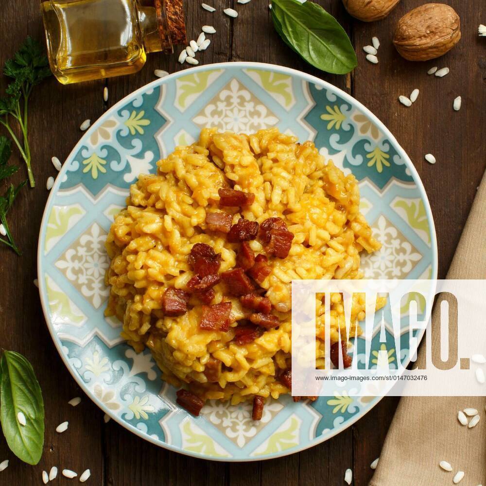 IMAGO Creative, Herbst, Food, Kürbis-Risotto Risotto with a pumpkin and bacon, 24.09.2021,