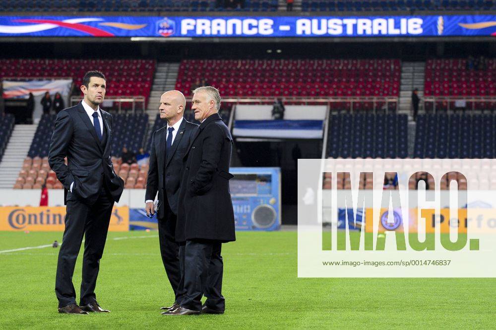Didier Deschamps - entraineur selectionneur (Fra) et son adjoint Guy Stephan FOOTBALL : France vs Australie - Match Amical - 11 10 2013 JBAutissier Panoramic