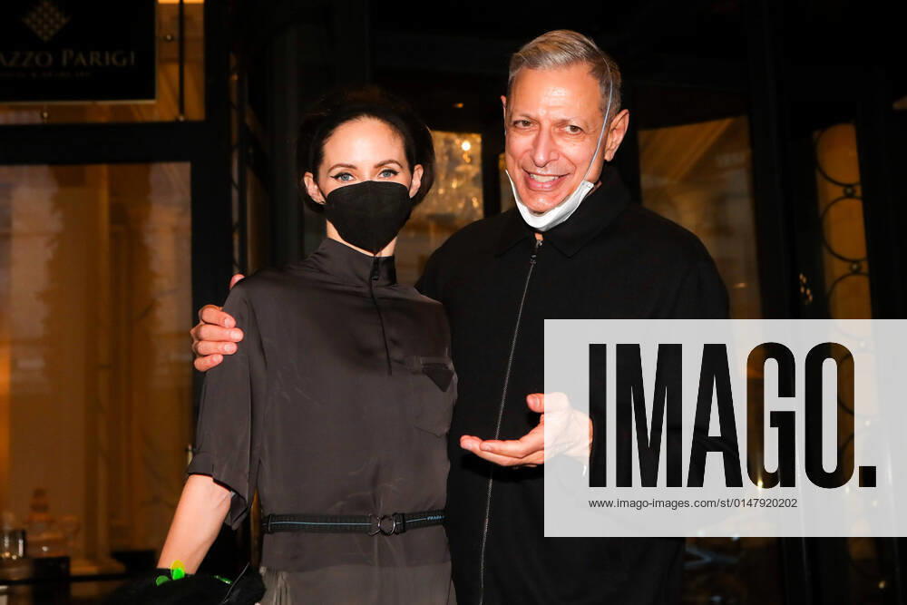 Jeff Goldblum arrives at Palazzo Parigi during the MFW 2022 in Milan, Italy