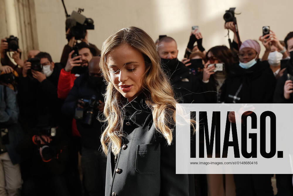 Lady Amelia Windsor NEWS : Defile Dior Haute Couture Spring Summer 2022 - 24 01 2022 AurelienMorissard Panoramic