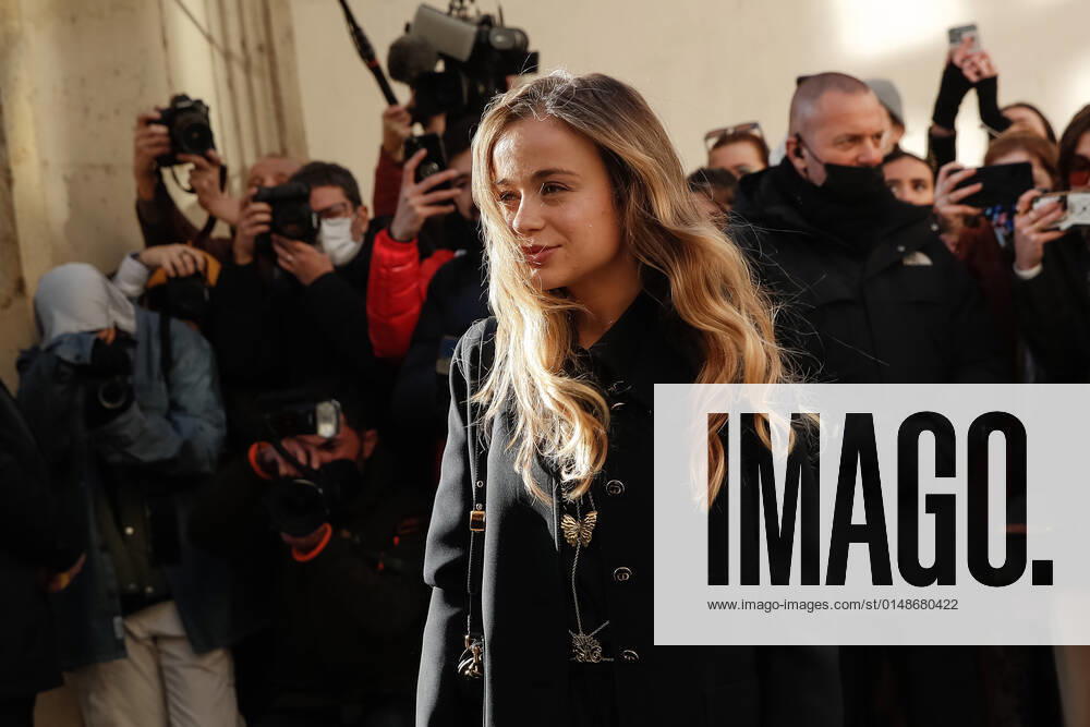 Lady Amelia Windsor NEWS : Defile Dior Haute Couture Spring Summer 2022 - 24 01 2022 AurelienMorissard Panoramic
