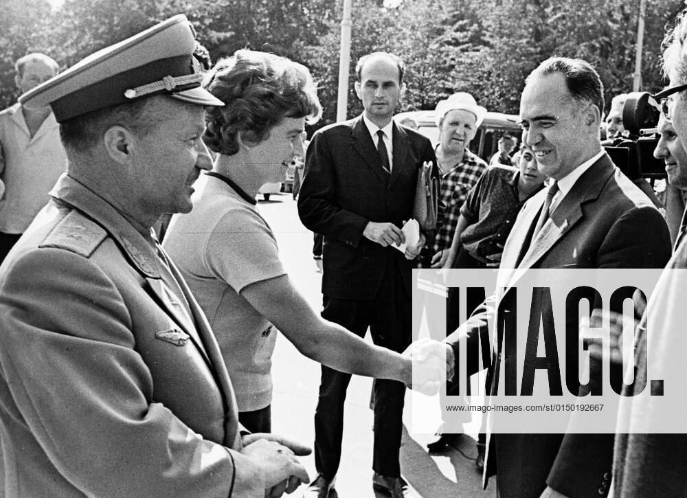 Valentina Tereshkova and Ivan Davidov 612193 01.06.1963 Center, from left: Pilot-Cosmonaut of the USSR and Hero of the Soviet Union Valentina Tereshkova, the first woman in space, and Ivan Davidov, director of the exhibition Bulgaria Building Socialism. Saikov Sputnik Moscow Russia
