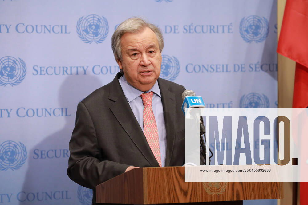 Ukraine Konflikt, Historie (220214) -- UNITED NATIONS, Feb. 14, 2022 -- UN Secretary-General Antonio Guterres speaks during a press encounter at the UN headquarters in New York, on Feb. 14, 2022. Guterres on Monday called for diplomacy to defuse the heightened tensions between Russia and Ukraine. ) UN-GUTERRES-RUSSIA-UKRAINE-TENSIONS XiexE