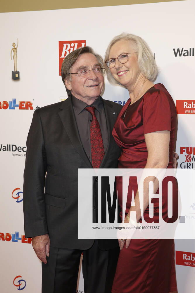 Elmar Wepper with Wife Anita at the 13 award Ceremony the Golden Picture the Woman at Stage Operetta House on 23 October 2019 in Hamburg