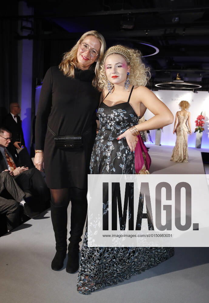 Dr Julia from Pufendorf with Subsidiary Luise from Pufendorf Subsidiary from Heino Ferch Nanna Cuckoo Fashion show on 12 November 2019 at Steigenberger Hotel on Chancellery in Berlin