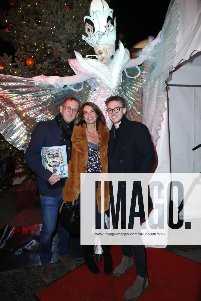Gerit Kling with Husband Tungsten Becker and Son Leon 16 Original Roncalli Christmas Circus on 19 December 2019 at Tempodrom in Berlin