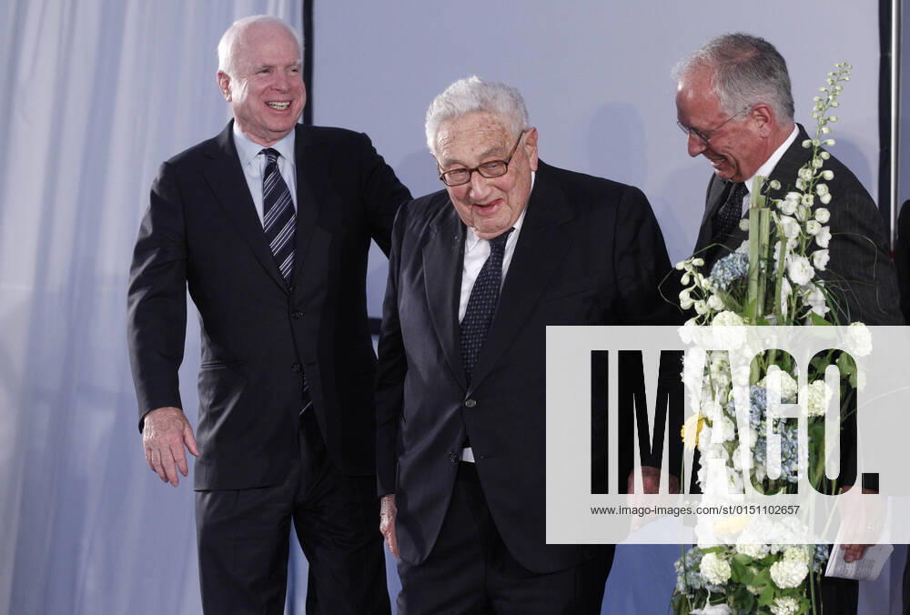 Senator John S McCain Henry a Kissinger Wolfgang Ischinger Henry a Kissinger Prize Ceremony 2013 on 10 June 2013 in the American Academy Berlin