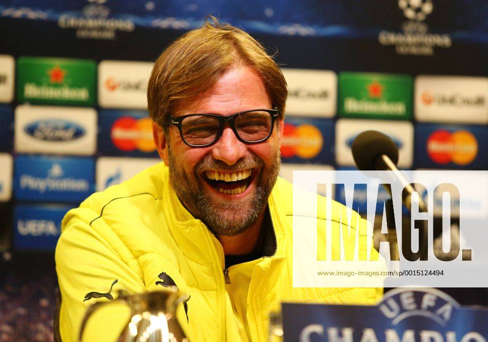 Montag 25.11.2013, Saison 2013 2014, UEFA Champions League, Pressekonferenz im Presseraum des Dortmunder Signal Iduna Parks vor dem Spiel zwischen dem BVB Borussia Dortmund und dem SSC Neapel, Trainer Jürgen Klopp (BVB)