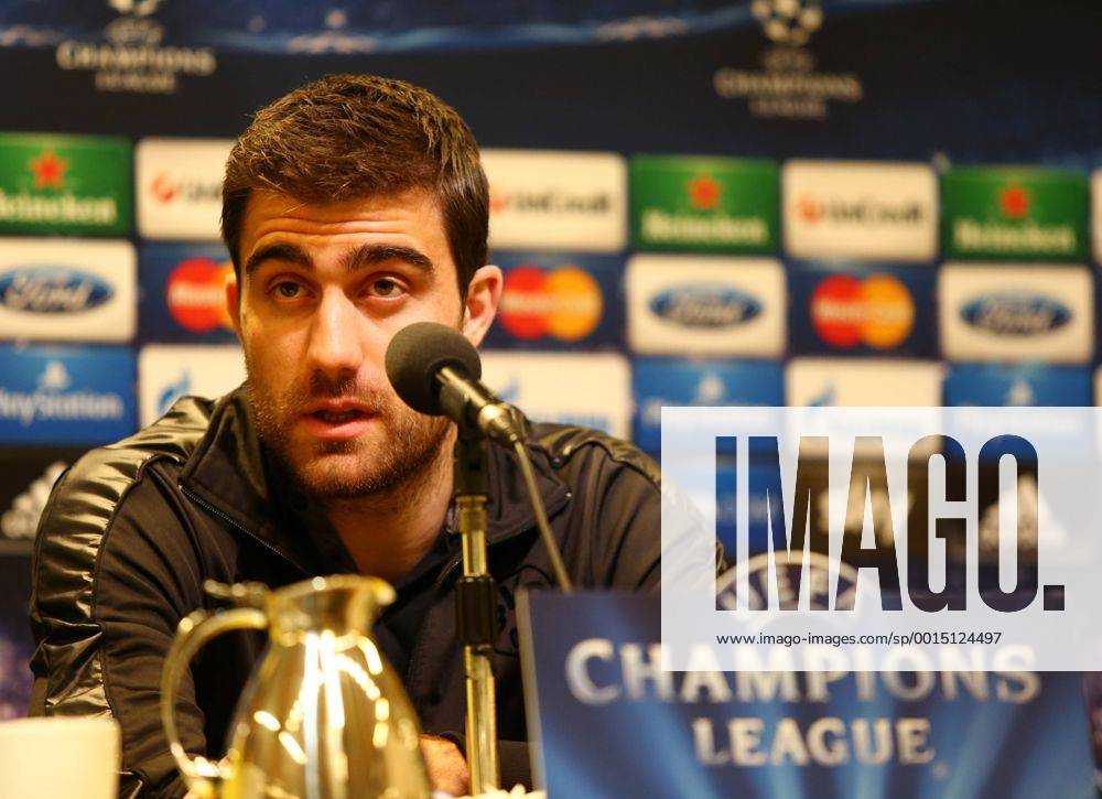 Montag 25.11.2013, Saison 2013 2014, UEFA Champions League, Pressekonferenz im Presseraum des Dortmunder Signal Iduna Parks vor dem Spiel zwischen dem BVB Borussia Dortmund und dem SSC Neapel, Sokratis Papastathopoulos (BVB)