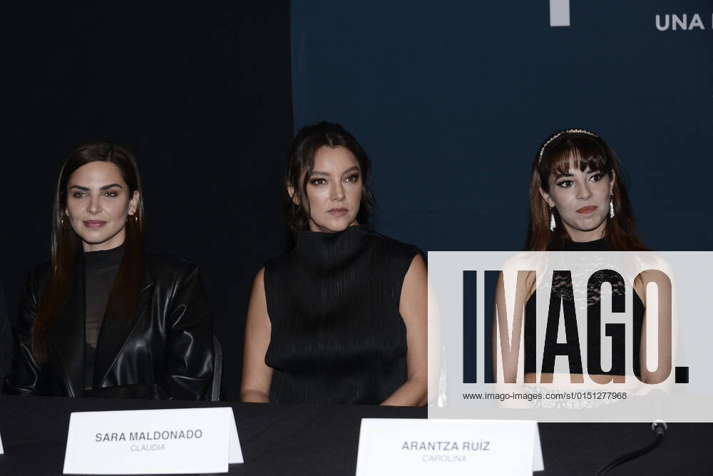 Prueba Perfecta Theater Press Conference MEXICO CITY, MEXICO - FEB 17, 2022: Actress Estefania Hinojosa , Sara Maldonado, Arantza Ruiz speak during the press conference of the Prueba Perfecta theater play at Foro Shakespeare. On February 17, 2022 in Mexico City, Mexico. (Photo by Carlos Tischler Eyepix Group)