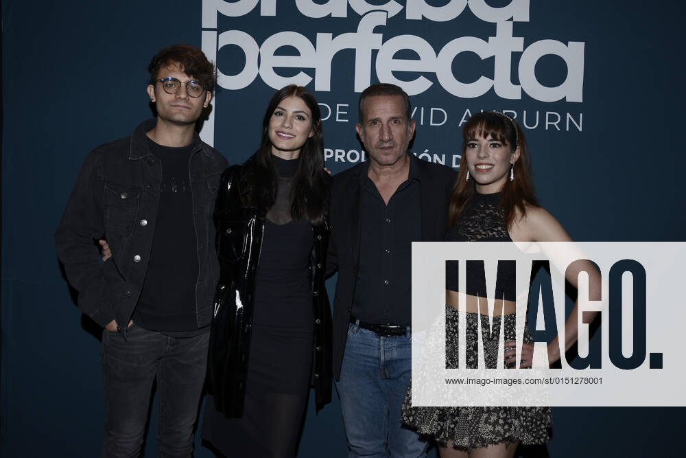 Prueba Perfecta Theater Press Conference MEXICO CITY, MEXICO - FEB 17, 2022: (L-R) German Bracco, Barbara Lopez, Plutarco Haza, Arantza Ruiz, pose for photos during the press conference of the Prueba Perfecta theater play at Foro Shakespeare. On February 17, 2022 in Mexico City, Mexico. (Photo by Carlos Tischler Eyepix Group)