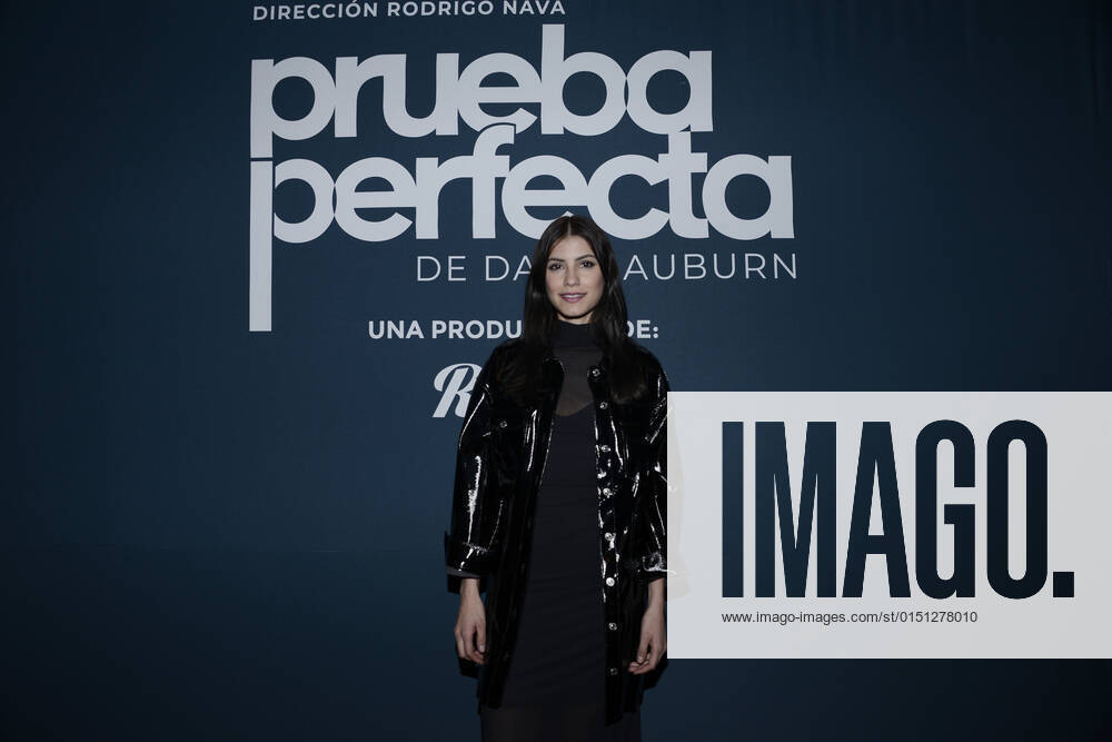 Prueba Perfecta Theater Press Conference MEXICO CITY, MEXICO - FEB 17, 2022: Actress Barbara Lopez poses for photos during the press conference of the Prueba Perfecta theater play at Foro Shakespeare. On February 17, 2022 in Mexico City, Mexico. (Photo by Carlos Tischler Eyepix Group)