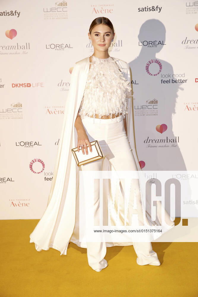 Stefanie Giesinger GNTM Winner 2014 Dreamball 2017 at the Motto Look Good Feel better on 20 September 2017 at WECC Western Port Event Convention Center in Berlin