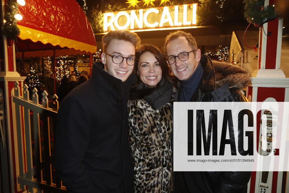 Gerit Kling with Husband Tungsten Becker and Son Leon Premiere from 14 Roncalli Christmas Circus on 16 December 2017 at Tempodrom in Berlin