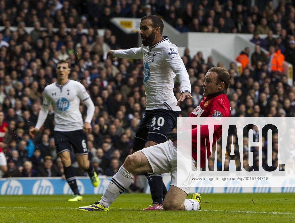 London, England. Manchester United forward Wayne Rooney (10) pokes the ball into the net during the Barclays Premier League match between Tottenham Hotspur and Manchester United ManU from White Hart Lane. Fearnx ActionPlus20158950