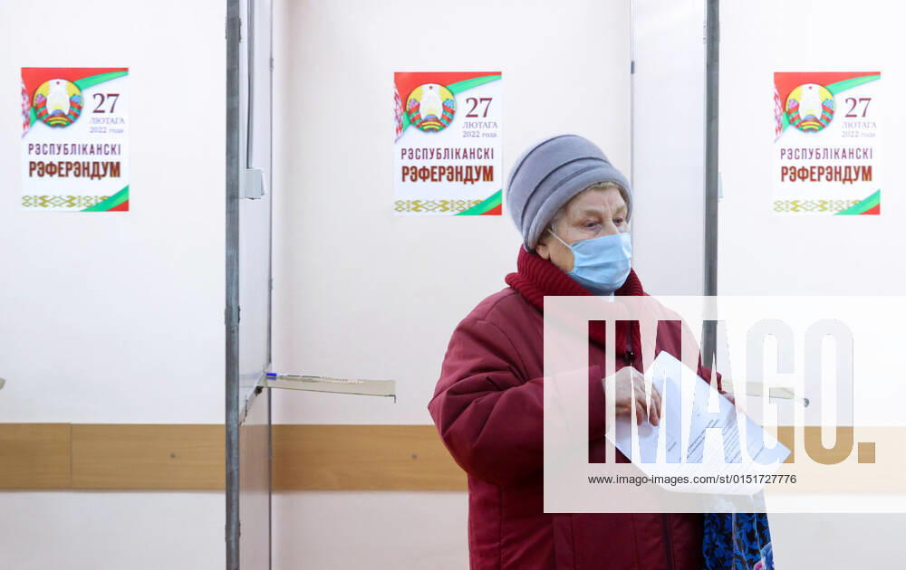 A woman marks her ballot at polling station No 5 with the start of early voting in the 2022 Belarusian constitutional referendum, which is scheduled for February 27. Alexander Khitrov BelTA TASS TS124EAA