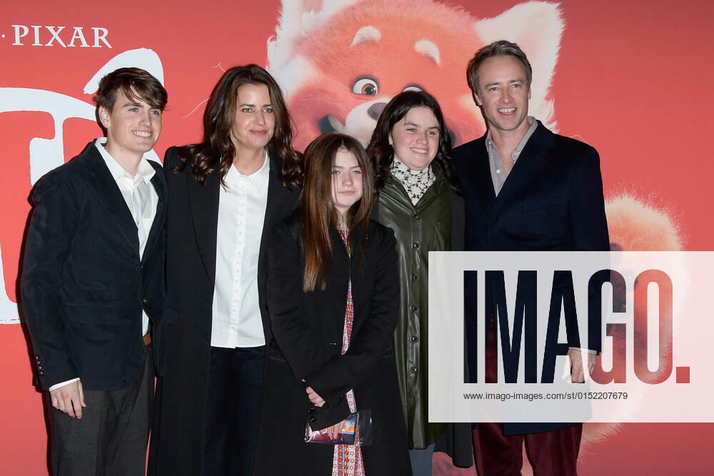 Lindsey Collins (L2) and family attend at the red carpet of Disney movie Red at The Space Cinema Moderno. Rome Italy - ZUMAs197 20220225_zaa_s197_536