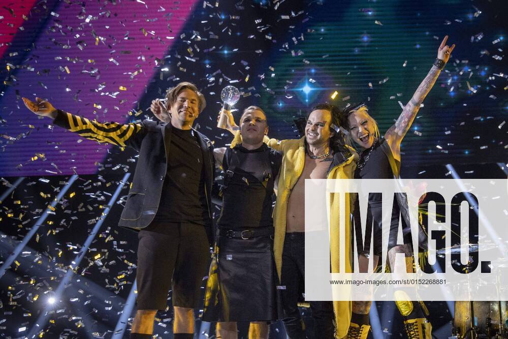 Bilder des Jahres 2022, Entertainment 02 Februar Entertainment Themen der Woche KW08 Finnish entry to the Eurovision Song Contest 2022, The Rasmus with song Jezebel, celebrate after winning in Turku, Finland on February 26, 2022. Turku Finland