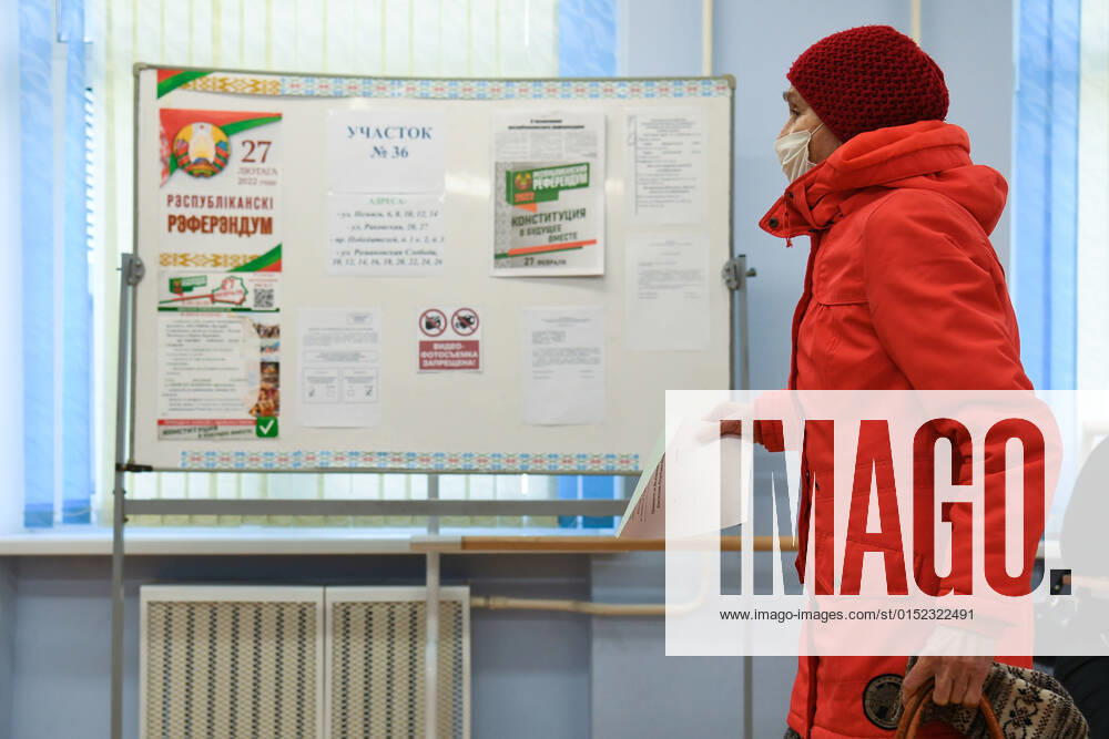Belarus Constitutional Referendum 8127647 27.02.2022 A woman comes to cast her his ballot during a voting in a referendum on amendments to the Belorussian constitution at a polling station in Minsk, Belarus. Alexandr Kryazhev Sputnik Minsk Belarus