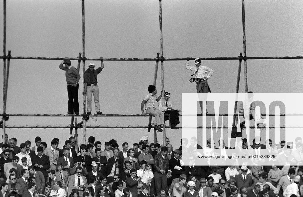 Serie A Saison 1969 1970 Juventus Turin - FC Turin 12.10.1969 Zuschauer auf der Tribüne