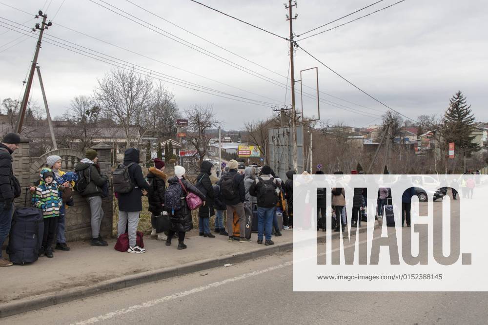 Ukrainian refugees at the border, Mostyska, Ukraine, Europe