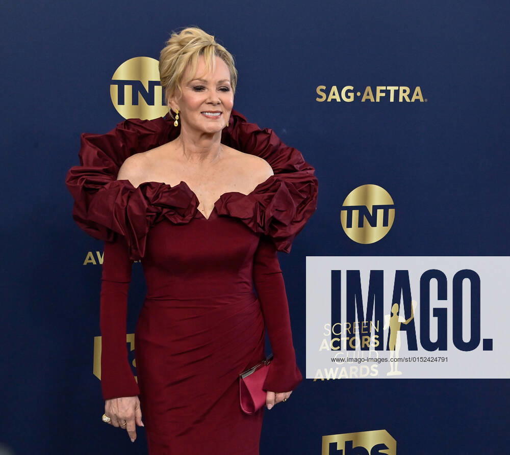 Jean Smart attends the 28th annual SAG Awards held at The Barker Hangar in Santa Monica, California on Sunday, February 27, 2022. The Screen Actors Guild Awards was broadcast live on TNT and TBS. LAP20220227488 JIMxRUYMEN