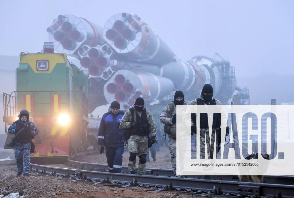KW09 KAZAKHSTAN – MARCH 2, 2022: A Soyuz-2.1b rocket booster with a Fregat upper stage carrying British OneWeb satellites is being transported from an assembling facility to a launch pad at the Baikonur Cosmodrome. The launch is scheduled for 5 March 2022 at 01:41 Moscow time. Roscosmos Press Office TASS THIS IMAGE WAS PROVIDED BY A THIRD PARTY. TS125F2D