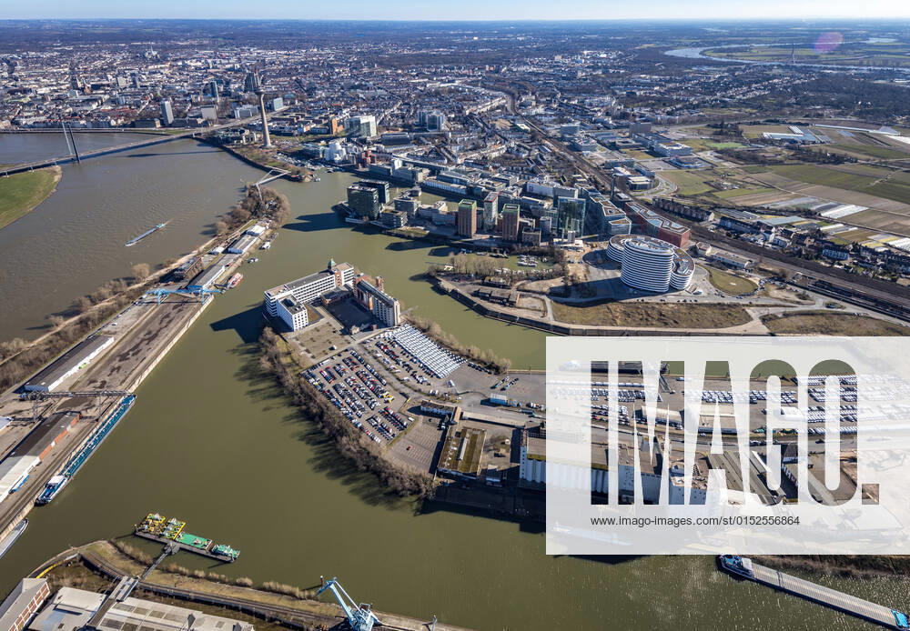 Aerial view, Media Harbour, Hyatt Regency Düsseldorf, Julo Levin Ufer, Marina Düsseldorf, Media Harbour, Rheinturm,INNSIDE DÜSSELDORF HAFEN,trivago N V , The NextGen GmbH, WDR Funkhaus Düsseldorf, Stadionstraße, Friedrichstadt, Düsseldorf, Courtyard Düsseldorf Harbour, Hyatt Regency Düsseldorf, Rhinela