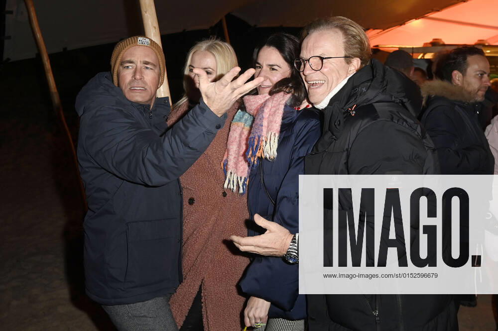 Jan Sosniok, Gesine Lippert, Nadine Möllers and Wolfgang Lippert at the Official Opening of the Baltic Lights 2022 with Torch Relay at the Alex Strandbar Heringsdorf, 04 03 2022 Foto:xF.xFuturexImage