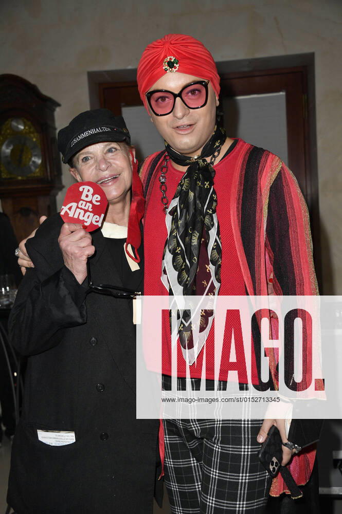 Barbara Engel and Julian F M Stoeckel at the presentation of the new fashion collection Teuber by Harald Glööckler at the Hotel Adlon Kempinski Berlin, 12 03 2022 Foto:xN.xKubelkax xFuturexImage
