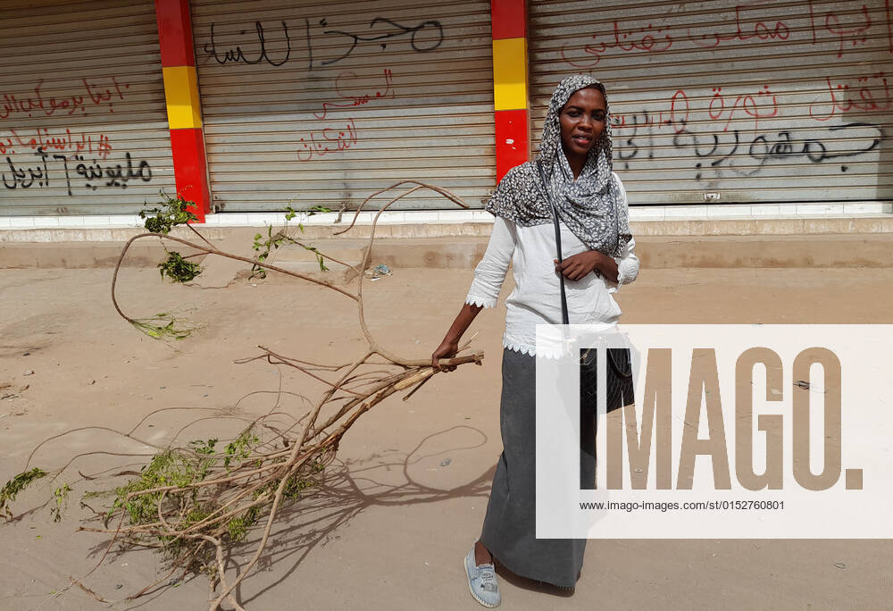 Sudanese protesters take part in a protest against the rape during demonstrations against the military, in Khartoum, Sudan, on March. 15, 2022 Khartoum Sudan - ZUMAap3_ 20220315_zaf_ap3_233