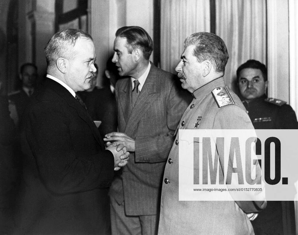The Yalta Conference, sometimes called the Crimea Conference and codenamed the Argonaut Conference, held February 4 11, 1945, was the World War II meeting of the heads of government of the United States, the United Kingdom and the Soviet Union, represented by President Franklin D. Roosevelt, Prime Minister Winston Churchill and Premier Joseph Stalin, respectively, for the purpose of discussing Europe s post-war reorganization. The conference convened in the Livadia Palace near Yalta in Crimea.<br ><br > The meeting was intended mainly to discuss the re-establishment of the nations of war-torn Europe. Within a few years, with the Cold War dividing the continent, Yalta became a subject of intense controversy. To some extent, it has remaine Supplier:MediaxCo.xLtd. 1060_05_CPA0032438