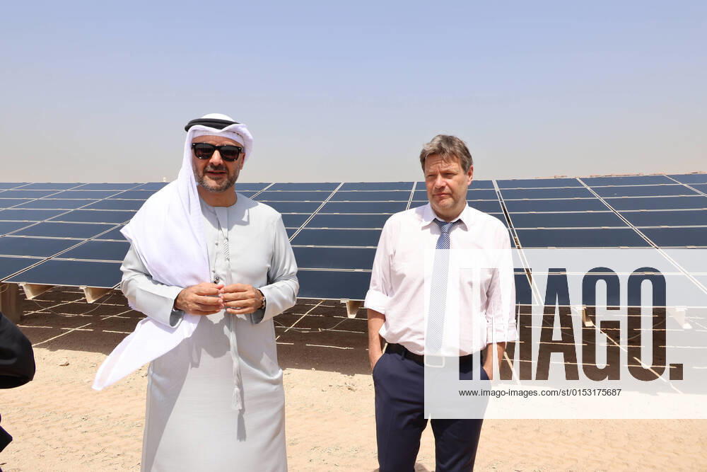 Habeck and Green Hydrogen with Solar 21 03 2022, UAE, Abu Dhabi, solar plant and city project Future City of the state Masdar Com