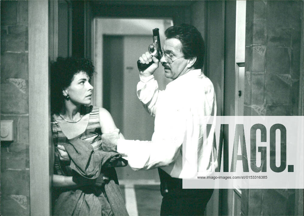 The Cat Gudrun Landgrebe and Götz George in the Cat