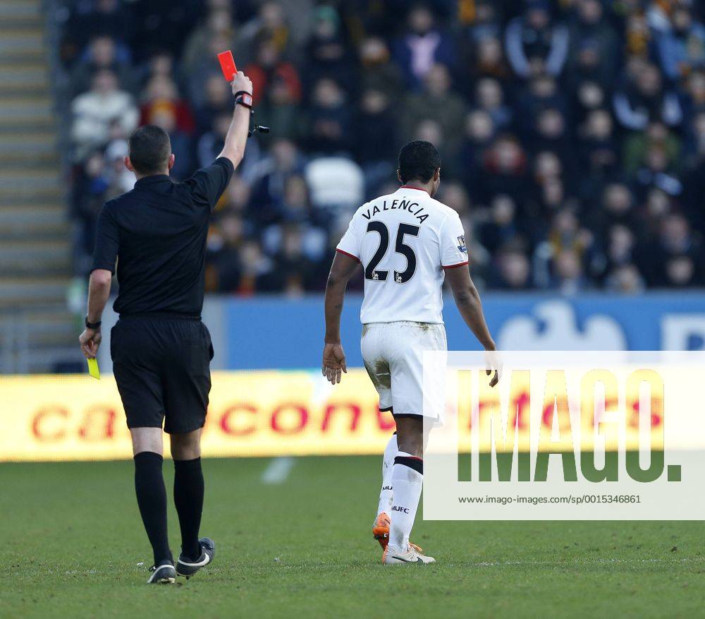 Manchester United s Antonio Valencia gets sent off for kicking the ball away Hull City vs Manchester United - Premier League - KC Stadium - London - England - 26 12 2013 - Pic David Klein Sportimage .