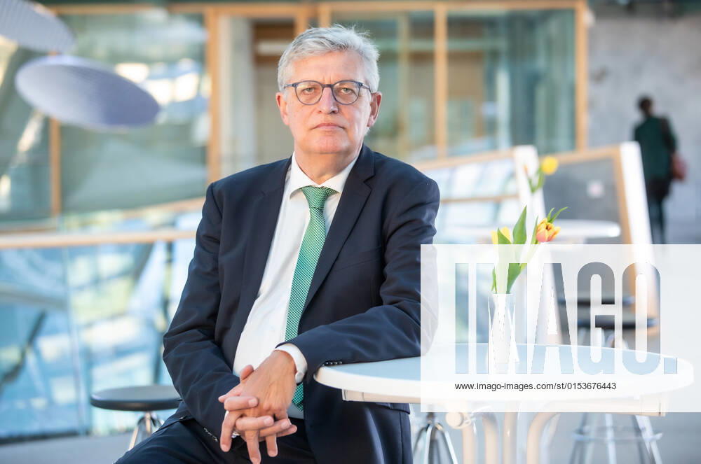 Reading Heinrich Mann Prize 2022 to Lothar Müller at the Academy of Arts Berlin Sun