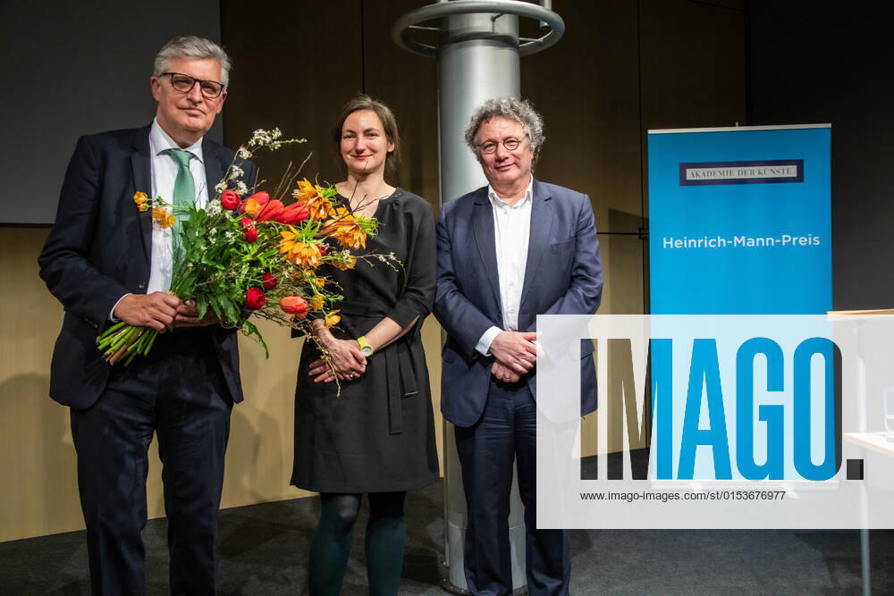 Reading Heinrich Mann Prize 2022 to Lothar Müller Lothar Müller with Jutta Person Laudator and Ingo Schulze at the Akademie der Künste Berlin Sun