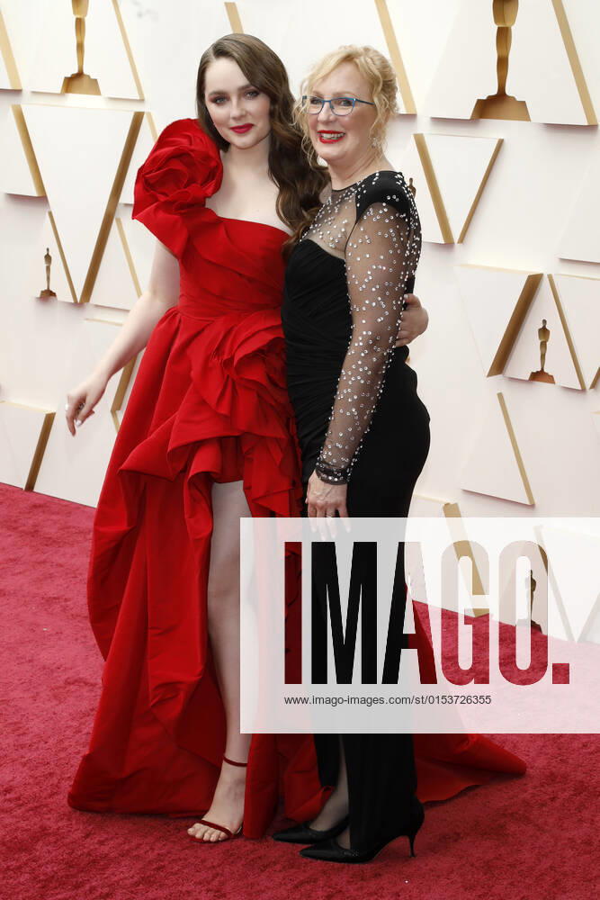LOS ANGELES - MAR 27: Amy Forsyth at the 94th Academy Awards at Dolby Theater on March 27, 2022 in Los Angeles, CA Los Angeles USA - ZUMAb170 20220327_zap_b170_364