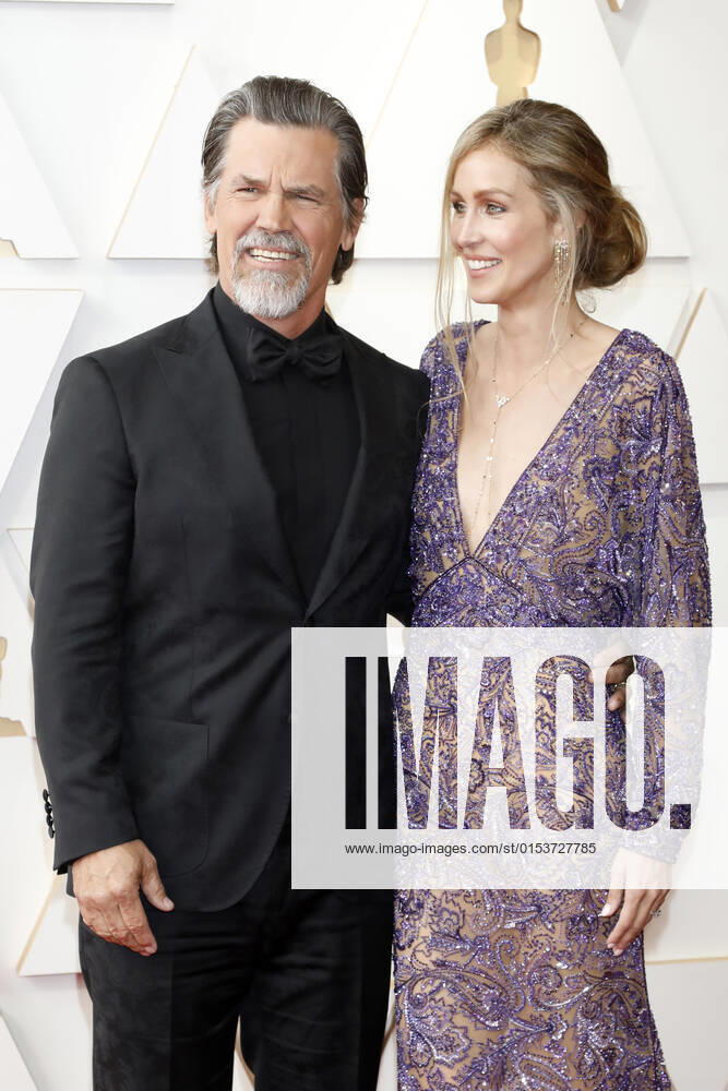 LOS ANGELES - MAR 27: Josh Brolin, Kathryn Boyd Brolin at the 94th Academy Awards at Dolby Theater on March 27, 2022 in Los Angeles, CA Los Angeles USA - ZUMAnc22 20220327_zaa_nc22_327