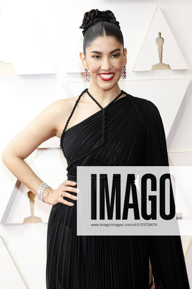 LOS ANGELES - MAR 27: Stephanie Beatriz at the 94th Academy Awards at Dolby Theater on March 27, 2022 in Los Angeles, CA Los Angeles USA - ZUMAnc22 20220327_zaa_nc22_352