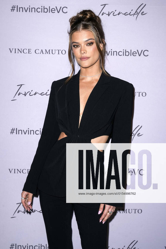 Nina Agdal at Vince Camuto Spring 2022 Invincible Pop up Event New York, 07 04 2022 Foto:xJ.xNacionxx xFuturexImage