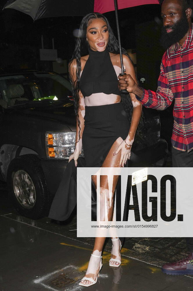 Winnie Harlow and Nina Agdal attends Vince Camuto Spring 2022 Invincible Pop up Event Foto:xJ.xNacionxx xFuturexImage